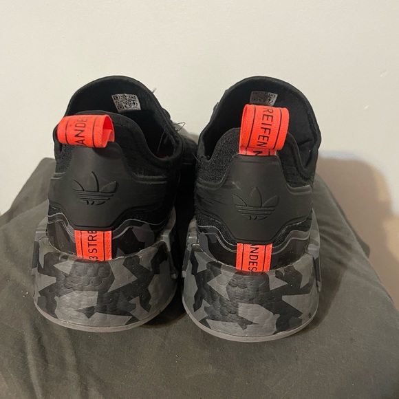 ADIDAS NMD_R1 - Picture 4 of 5